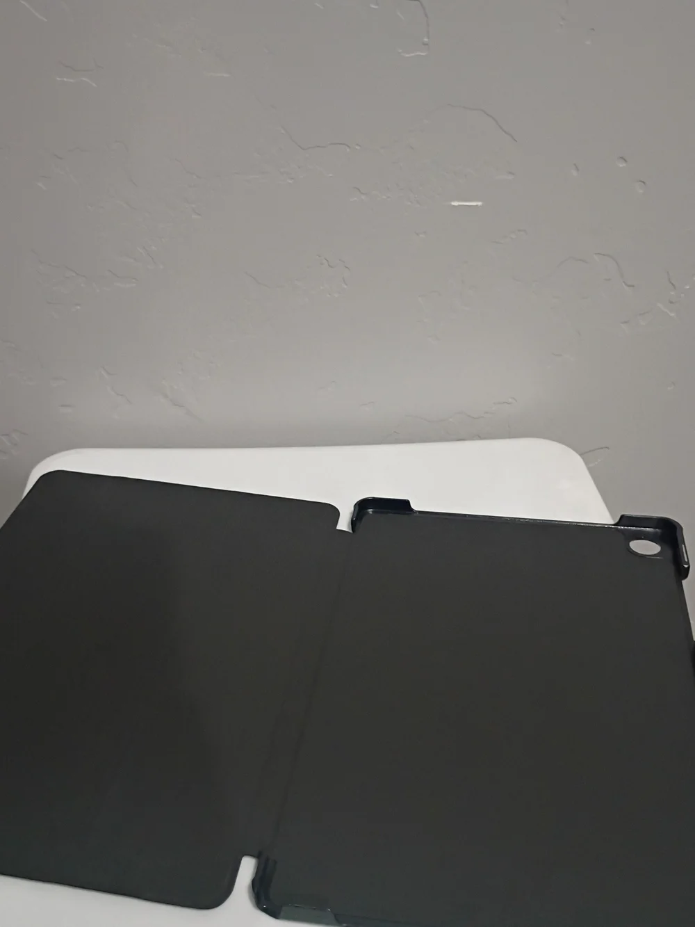 Black Tablet Smart Cover Case - Slim Magnetic Stand